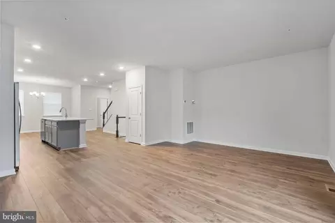 Entry Way - 8709 Cherrybark Rd, Clinton, MD 20735 photo 10 of 21