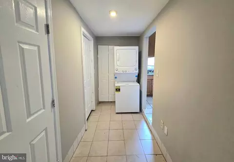 Entry Way - 809 Eastern Ave, Fairmount Heights, MD 20743 photo 1 of 1