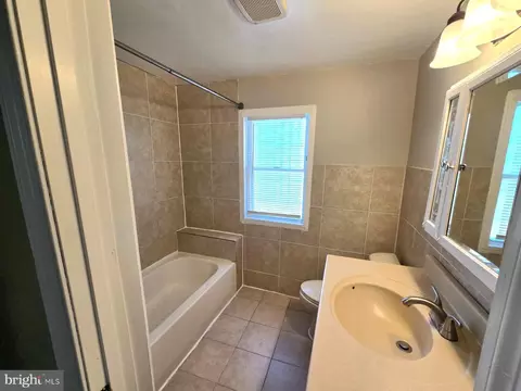 Bath - 809 Eastern Ave, Fairmount Heights, MD 20743 photo 1 of 2