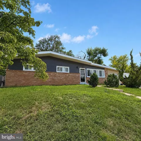 6203 Middleton Ln, Temple Hills, MD 20748