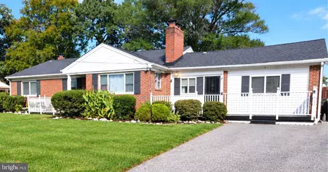 5707 Center Dr, Temple Hills, MD 20748