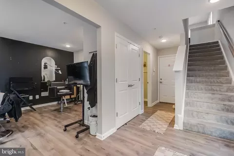 Entry Way - 3010 Pinebrook Rd, Landover, MD 20785 photo 1 of 10