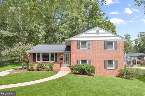 9201 Limestone Pl, College Park, MD 20740