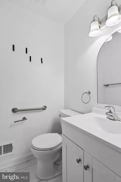Bath - 12958 Claxton Dr #3-F, Laurel, MD 20708 photo 4 of 6