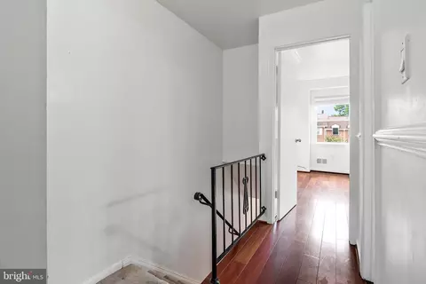Entry Way - 12958 Claxton Dr #3-F, Laurel, MD 20708 photo 2 of 4