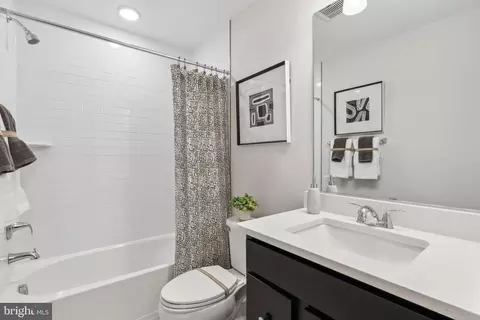 Bath - 14302 Bronte St, Laurel, MD 20707 photo 3 of 3
