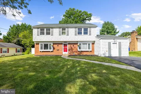 2710 Felter Ln, Bowie, MD 20715