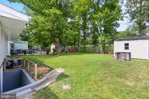 Exterior - 5505 Barker Pl, Lanham, MD 20706 photo 4 of 4