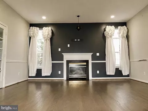 Living - 5512 Axton Ct, Lanham, MD 20706 photo 4 of 7