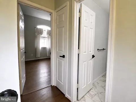 Entry Way - 5512 Axton Ct, Lanham, MD 20706 photo 6 of 14