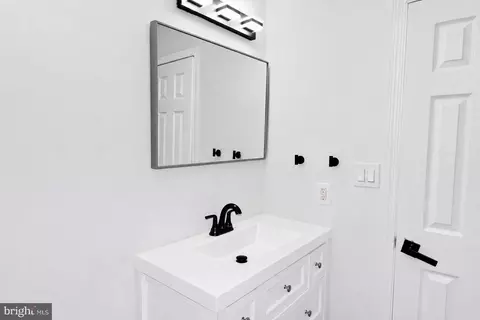 Bath - 5512 Axton Ct, Lanham, MD 20706 photo 8 of 9