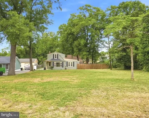 5906 Berwyn Rd, College Park, MD 20740