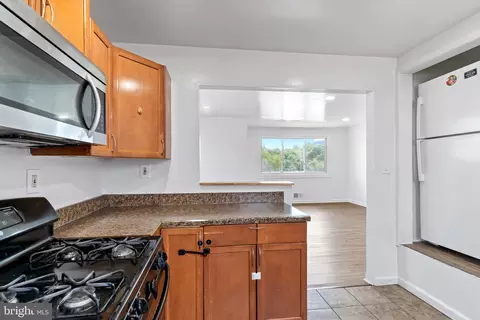 Kitchen - 1031 Ward St, Laurel, MD 20707 photo 2 of 2
