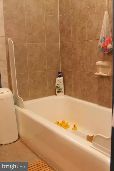 Bath - 1031 Ward St, Laurel, MD 20707 photo 5 of 6