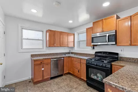 Kitchen - 1031 Ward St, Laurel, MD 20707 photo 1 of 2
