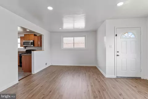Entry Way - 1031 Ward St, Laurel, MD 20707 photo 1 of 3