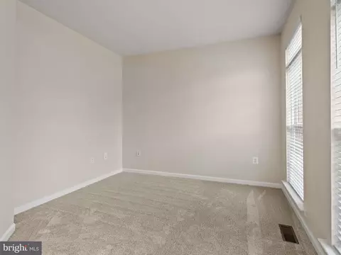 Living - 13203 Arya Dr, Brandywine, MD 20613 photo 4 of 9