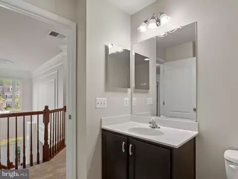 Bath - 13203 Arya Dr, Brandywine, MD 20613 photo 4 of 7