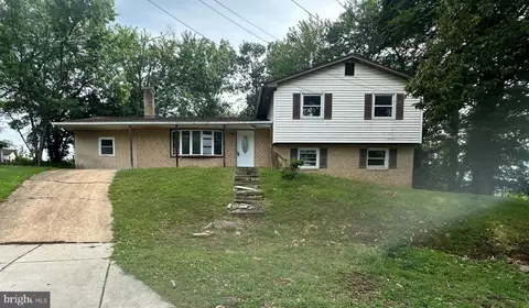 2911 Gosport Ct, Fort Washington, MD 20744