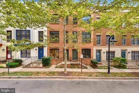 5615 44th Ave, Hyattsville, MD 20781