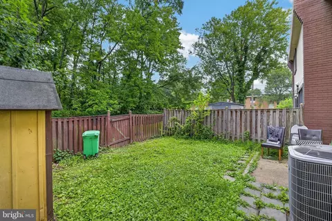 Exterior - 8608 Brae Brooke Dr, Lanham, MD 20706 photo 5 of 5