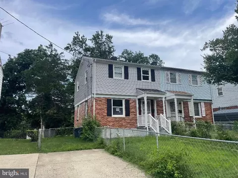5902 Shoshone Dr, Oxon Hill, MD 20745
