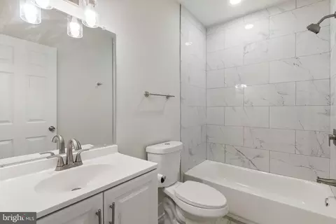 Bath - 915 Eastern Ave NE, Capitol Heights, MD 20743 photo 1 of 2