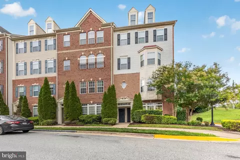 5774 Virginia Ln #64, Oxon Hill, MD 20745