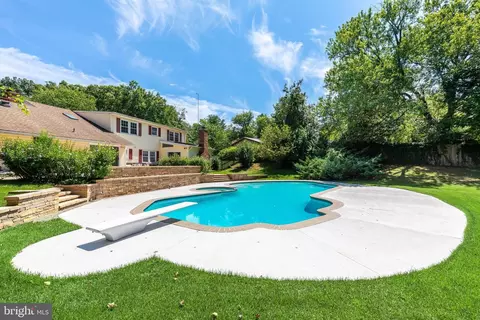 Exterior - 8701 Oxwell Ln, Laurel, MD 20708 photo 6 of 9
