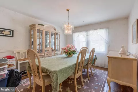 Dining - 8701 Oxwell Ln, Laurel, MD 20708 photo 2 of 3