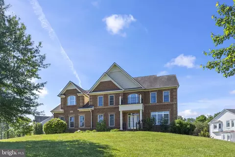 2501 Friendship Heights Dr, Fort Washington, MD 20744