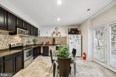 Kitchen - 7314 Caledon Ct, Laurel, MD 20707 photo 4 of 4