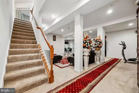 Entry Way - 7314 Caledon Ct, Laurel, MD 20707 photo 6 of 8