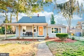 6713 Boxwood Dr, Morningside, MD 20746