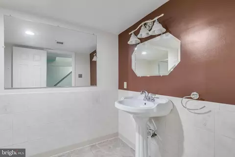 Bath - 9614 Bald Hill Rd, Bowie, MD 20721 photo 5 of 6