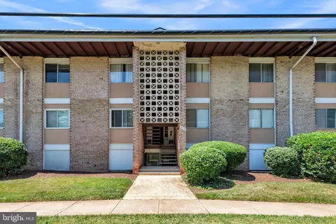 504 Wilson Bridge Dr #6705B/B1, Oxon Hill, MD 20745