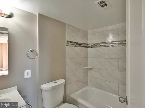 Bath - 1836 Metzerott Rd #1806, Hyattsville, MD 20783 photo 1 of 2