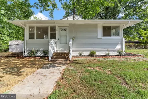 8012 Allendale Dr, Landover, MD 20785