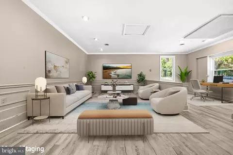 Living - 10107 Snowden Rd, Laurel, MD 20708 photo 6 of 10