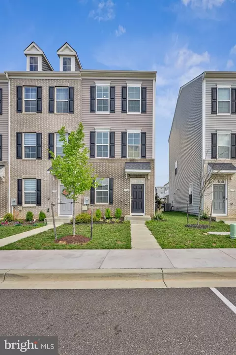 2766 Lanham Hill Cir, Marlboro, MD 20774