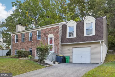 903 Cascade Dr, Fort Washington, MD 20744
