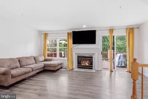 Living - 4433 Cornwall Ct, Marlboro, MD 20772 photo 1 of 3