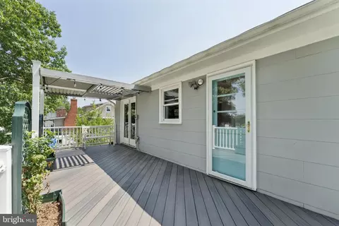 Exterior - 8816 Saunders Ln, Lanham, MD 20706 photo 5 of 16