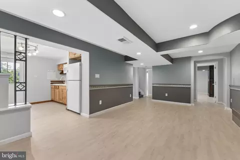 Living - 8816 Saunders Ln, Lanham, MD 20706 photo 7 of 9