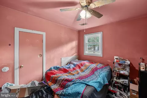 Bedroom - 1310 Alberta Dr, District Heights, MD 20747 photo 4 of 5