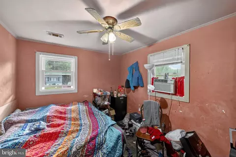 Bedroom - 1310 Alberta Dr, District Heights, MD 20747 photo 5 of 5