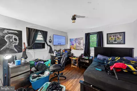 Bedroom - 1310 Alberta Dr, District Heights, MD 20747 photo 3 of 5