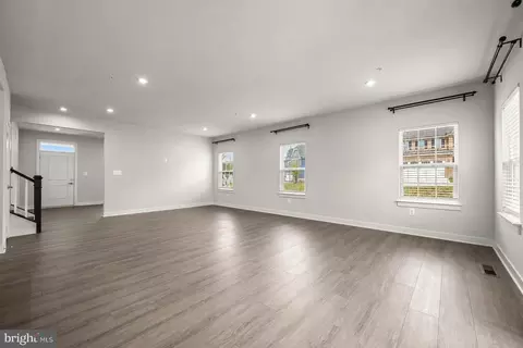 Living - 800 Moore Gate Way, Bowie, MD 20716 photo 3 of 8
