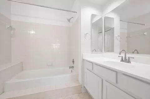 Bath - Undisclosed, Laurel, MD 20707 photo 1 of 2