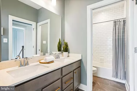 Entry Way - 14513 Danforth St, Bowie, MD 20721 photo 10 of 14